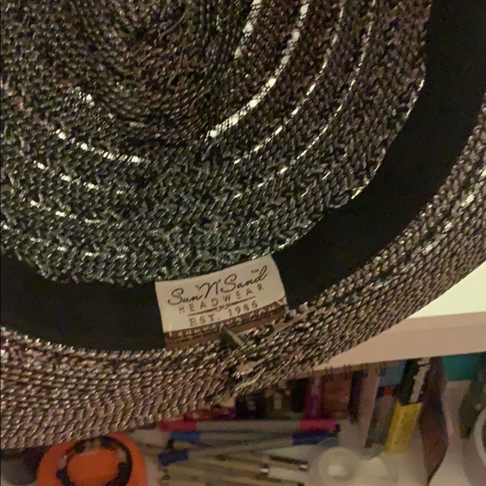 Cute sun hat - Picture 5 of 7